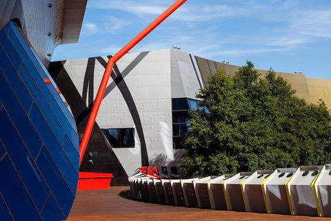 Building + Architecture Tour (10am + 2pm Daily) - New South Wales Tourism  2