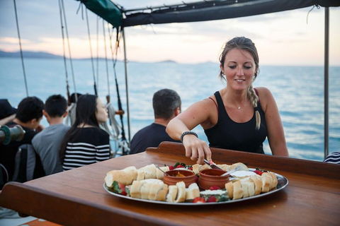 Fly & Sail Package (With Providence) - New South Wales Tourism  0