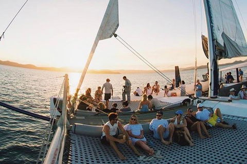 Sunset Sail In The Whitsundays - New South Wales Tourism  3