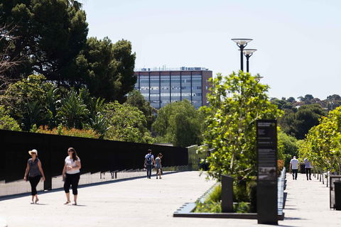 Adelaide 90-Minute Pedicab Tour: Scenic Green & River Experience - New South Wales Tourism  4