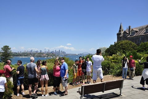 Sydney Sightseeing Bus Tours - New South Wales Tourism  4