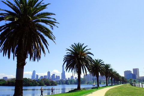 Melbourne City Tour: Sporting Icons And The Bayside - New South Wales Tourism  1