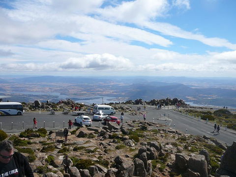 Mt Wellington Tour And MONA Admission - New South Wales Tourism  1