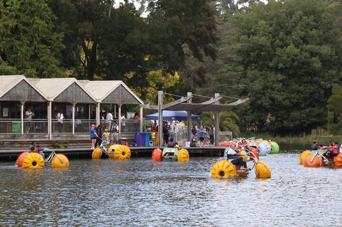 Yarra Valley, Dandenong Ranges Inc. Lunch With Wine,plus Morning Tea,chocolate - New South Wales Tourism  1