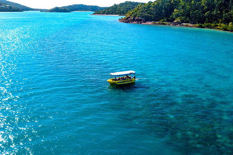 Airlie Beach Glass Bottom Boat Tour - New South Wales Tourism  2