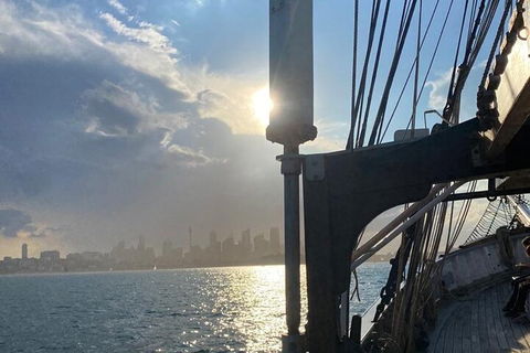 Sydney Harbour Tall Ship Twilight Dinner Cruise - New South Wales Tourism  4